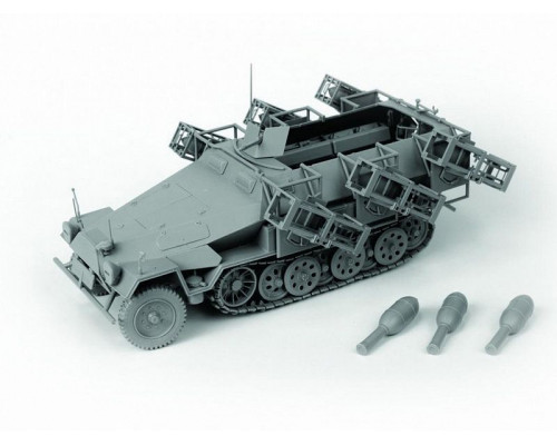 Сборная модель ZVEZDA Немецкий БТР с пусковыми установками Sd.Kfz.251/1 Ausf.B Ханомаг, 1/35