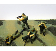 Сборная модель ZVEZDA Российский спецназ. Группа огневой поддержки, 1/35