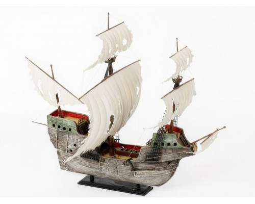 Сборная модель ZVEZDA Корабль-призрак Летучий голландец, 1/100