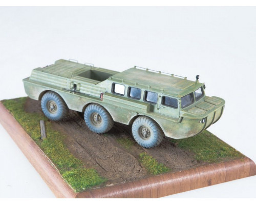 Сборная модель AVD Вездеход-амфибия ЗИЛ-49042, 1/43