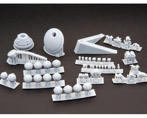 Сборная модель Red Iron Models Космический корабль Восток-1 с интерьером, 1/35