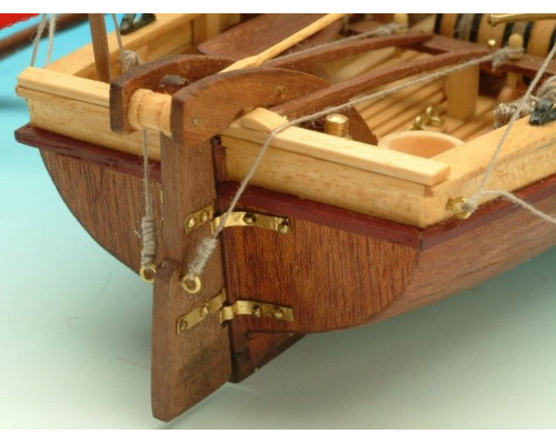 Сборная деревянная модель капитанской шлюпки корабля Artesania Latina SANTISIMA TRINIDAD, 1/50