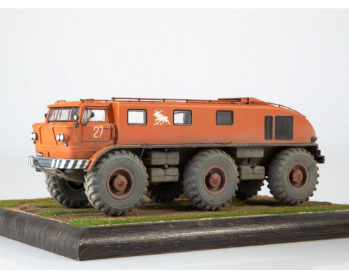 Сборная модель AVD Вездеход ЗИЛ-Э167, 1/43
