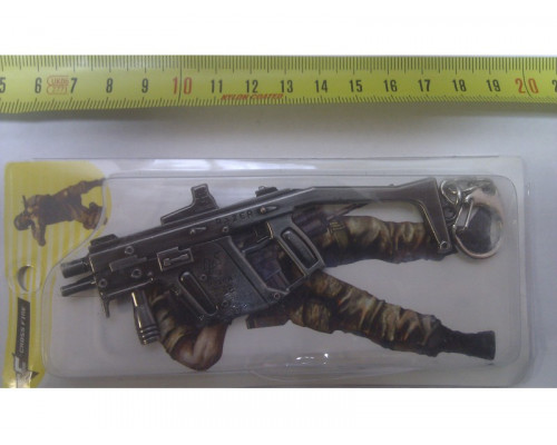 Брелок-сувенир автоматы из металла серии Cross Fire М16, FAMAS