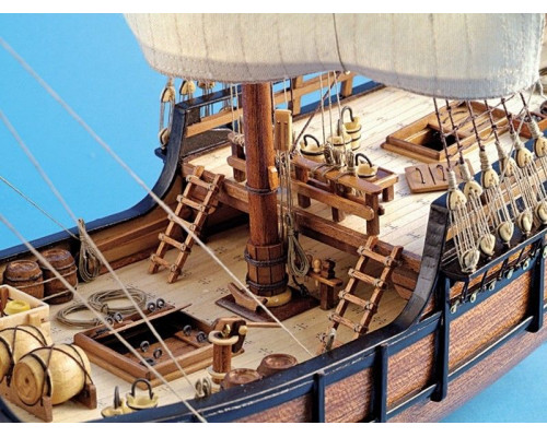 Сборная деревянная модель корабля Artesania Latina LA PINTA, 1/65