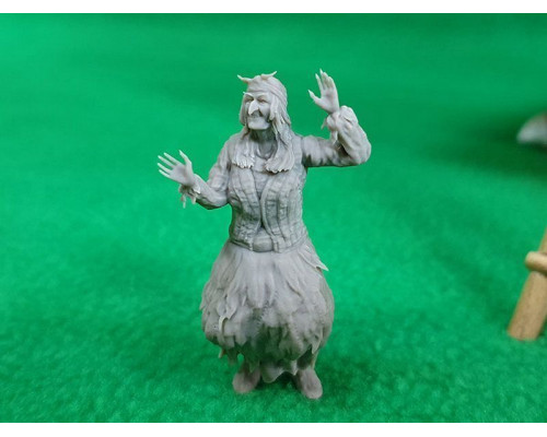 Фигурка СВМодель 6001 Баба-Яга, 1/35