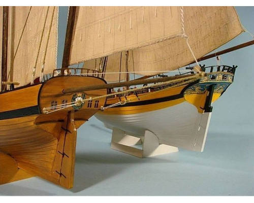 Сборная картонная модель Shipyard люгер Le Coureur (№51), 1/96