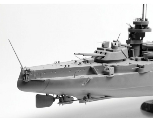 Сборная модель ZVEZDA Советский линкор Марат, 1/350