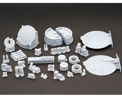 Сборная модель Red Iron Models Советский дистанционно управляемый робот Луноход-1, 1/35