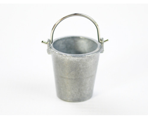 Ведро металлическое в масштабе 1/16