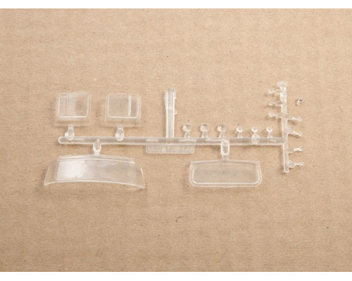 Сборная модель AVD ЗИЛ-130В1 с полуприцепом ОДАЗ-885
