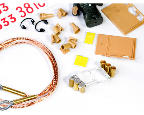 Набор наклеек и аксессуаров для танка Tiger 1 (поздняя версия, пластиковое шасси), неокрашен