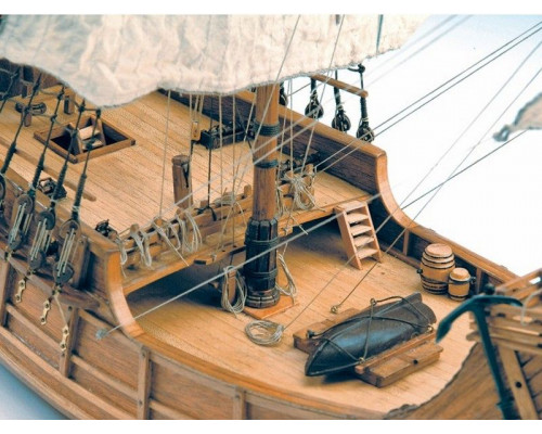 Сборная деревянная модель корабля Artesania Latina SANTA MARIA C., 1/65