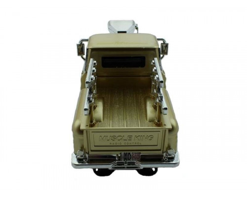 Р/У пикап из серии Muscle Сar с гоночным Мотором 1/16 + свет + звук