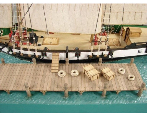 Сборная картонная модель Shipyard балтиморский клипер Berbice в верфи Quay-Portt 1780 г (№38), 1/96