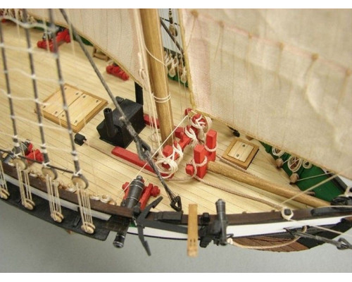 Сборная картонная модель Shipyard балтиморский клипер Berbice в верфи Quay-Portt 1780 г (№38), 1/96