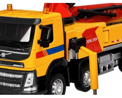Машина АВТОПАНОРАМА Volvo бетононасос, желтый, 1/50, свет, звук, в/к 28*14*10 см