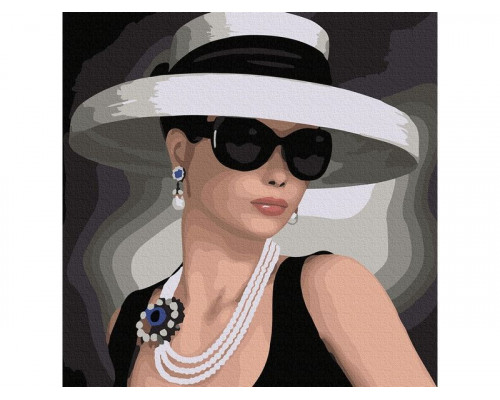 Картина по номерам 30х30 ЖЕНСТВЕННОСТЬ (19 цветов)