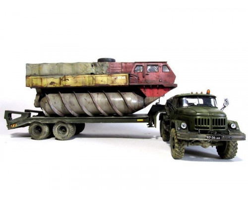 Сборная модель AVD Шнекороторный снегоболотоход ЗИЛ-4904, 1/43