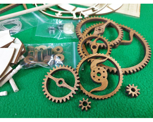 Сборная деревянная модель СВМодель. Часы деревянные каминные, 230 деталей