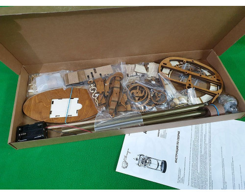 Сборная деревянная модель СВМодель. Часы деревянные каминные, 230 деталей