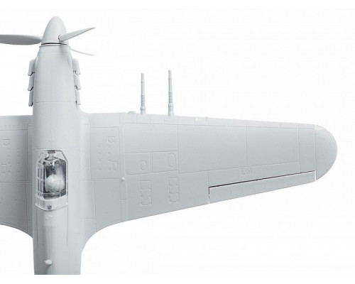 Сборная модель ZVEZDA Британский истребительХоукер Харрикейн IIC, 1/72