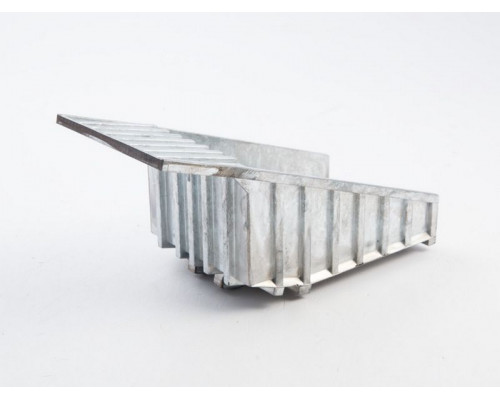 Сборная модель AVD Карьерный самосвал БЕЛАЗ-75473, 1/43