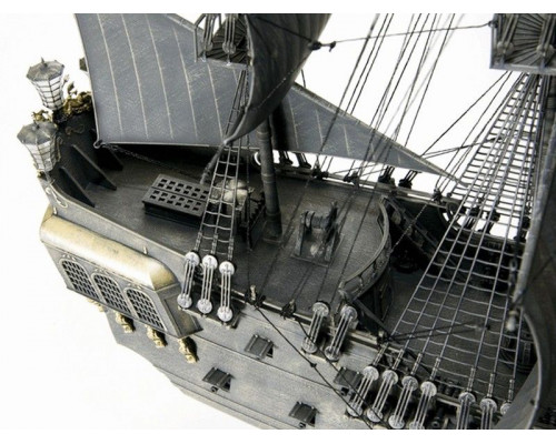 Сборная модель ZVEZDA Корабль Джека Воробья Черная жемчужина, 1/72