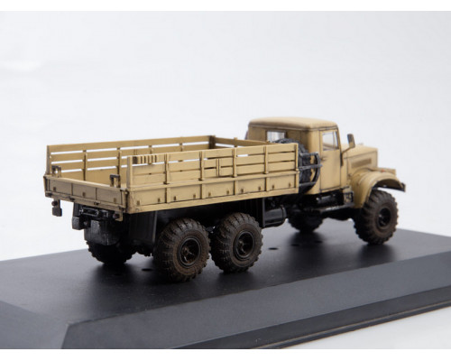 Сборная модель AVD КРАЗ-255Б бортовой, 1/72