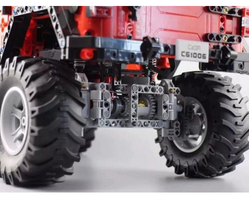 Радиоуправляемый конструктор CADA deTech Jeep Wrangler (1941 деталь)