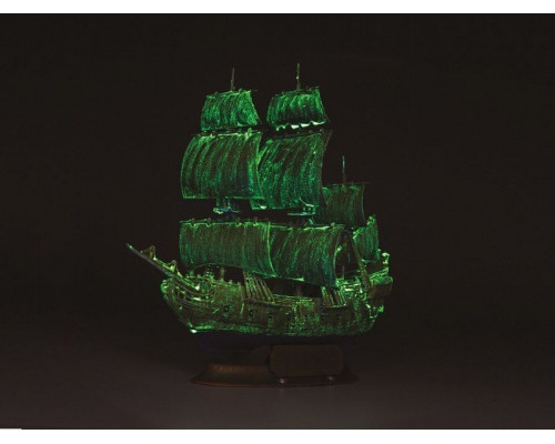 Сборная модель ZVEZDA Летучий голландец, 1/350