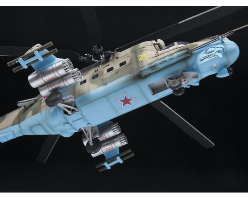 Сборная модель ZVEZDA Советский ударный вертолёт Ми-24П, 1/48