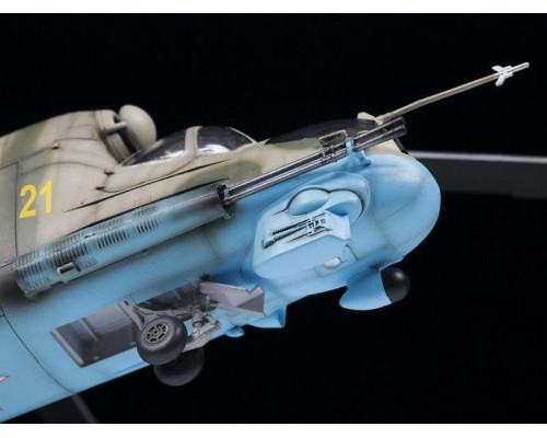 Сборная модель ZVEZDA Советский ударный вертолёт Ми-24П, 1/48