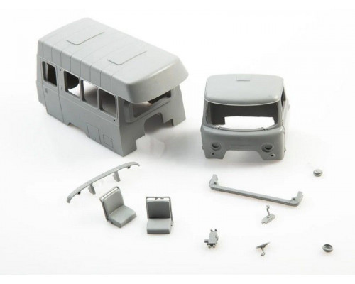 Сборная модель AVD Кемпер УАЗ-3303-01, 1/43