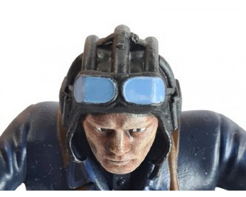 Фигурка. Советский танкист 2, 1/16