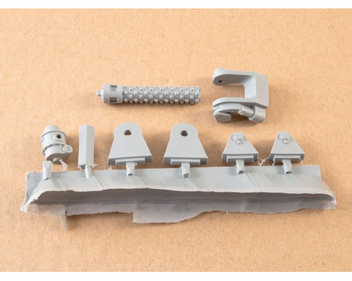 Сборная модель AVD ГПИ-72 шнековый снегоболотоход, 1/43