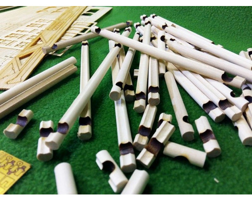 Сборная деревянная модель СВМодель. Деревенская изба, 633 детали, 1/35