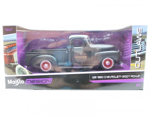 Машина 1:24 MAISTO Design в ассортименте 12 моделей в/к