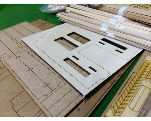 Сборная деревянная модель СВМодель. Дом сельсовета, 2340 деталей, 1/35