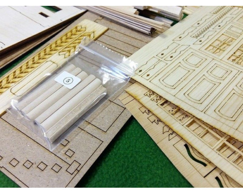 Сборная деревянная модель СВМодель. Дом сельсовета, 2340 деталей, 1/35